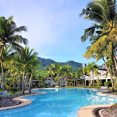 Chateau Bleu Resort Calamba  Exteriör bild