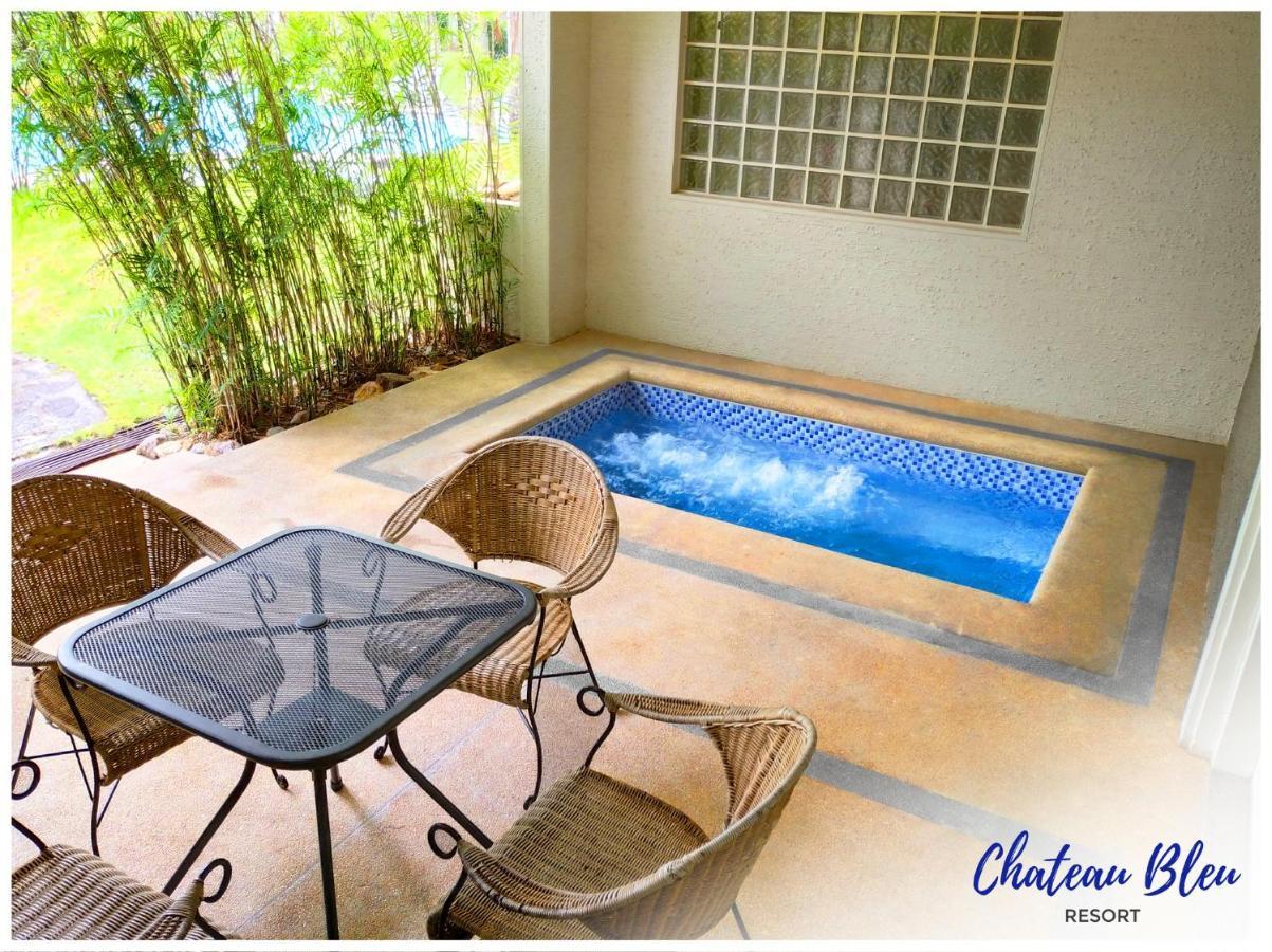 Chateau Bleu Resort Calamba  Exteriör bild